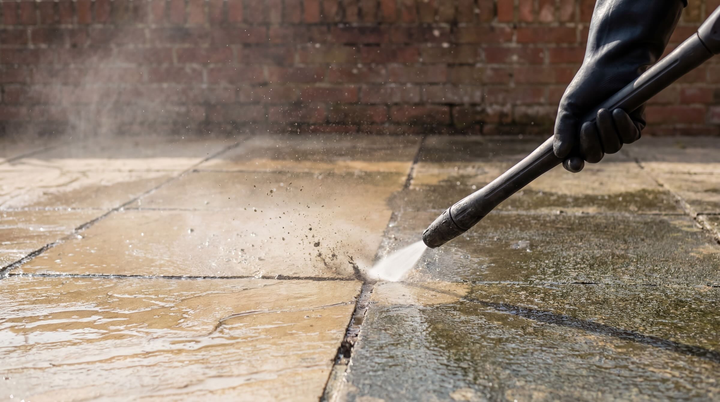Best Pressure Washer for UK Patios and Driveways
